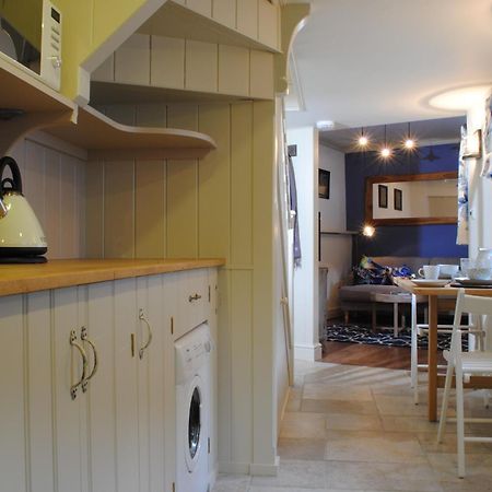 Courtyard Cottages Lymington, 2 Adults Only Екстер'єр фото