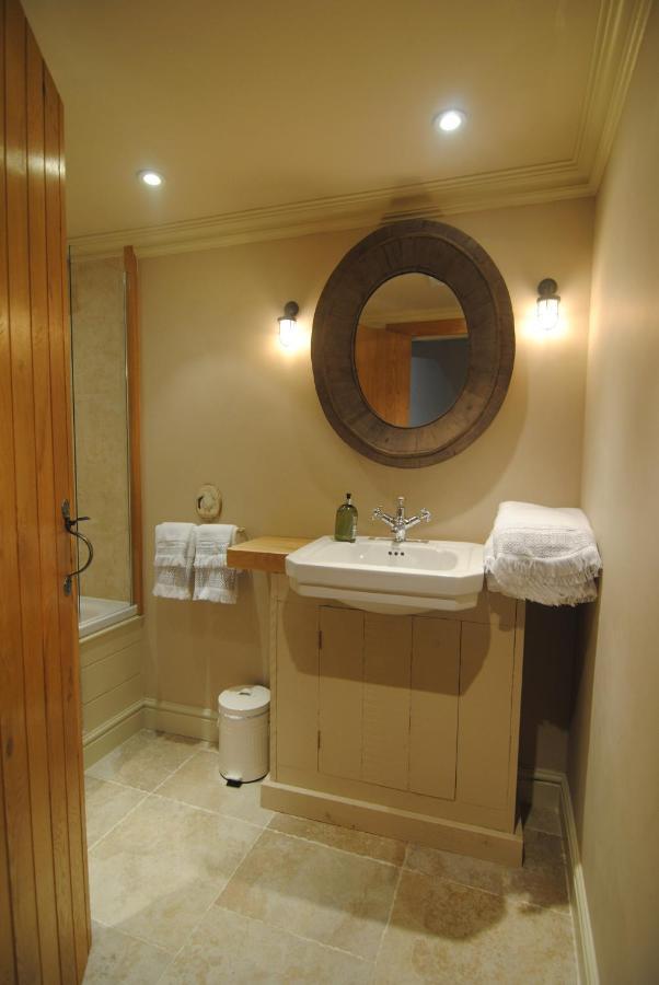 Courtyard Cottages Lymington, 2 Adults Only Екстер'єр фото